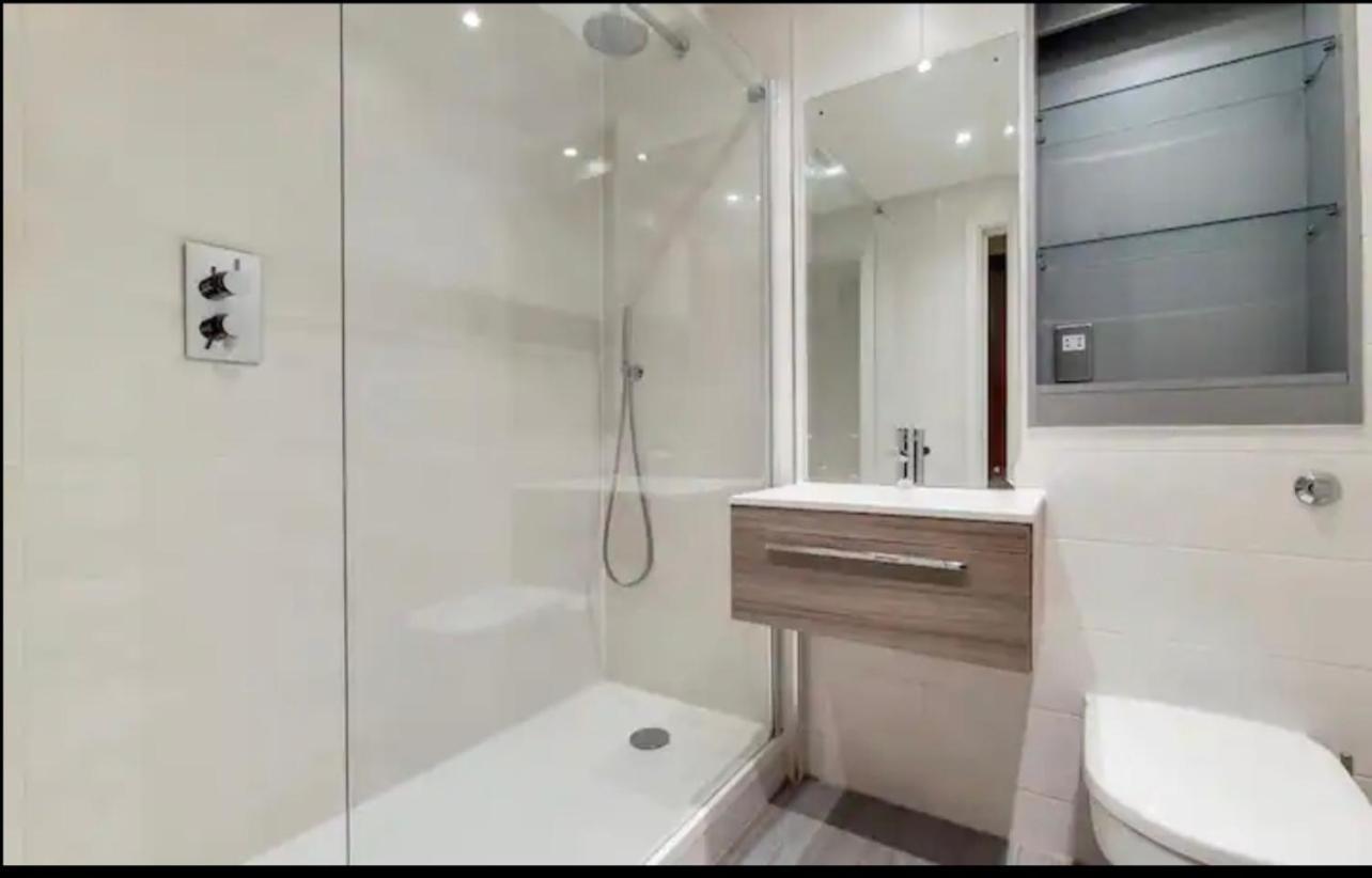 Luxury Apartment Riverside Лондон Экстерьер фото